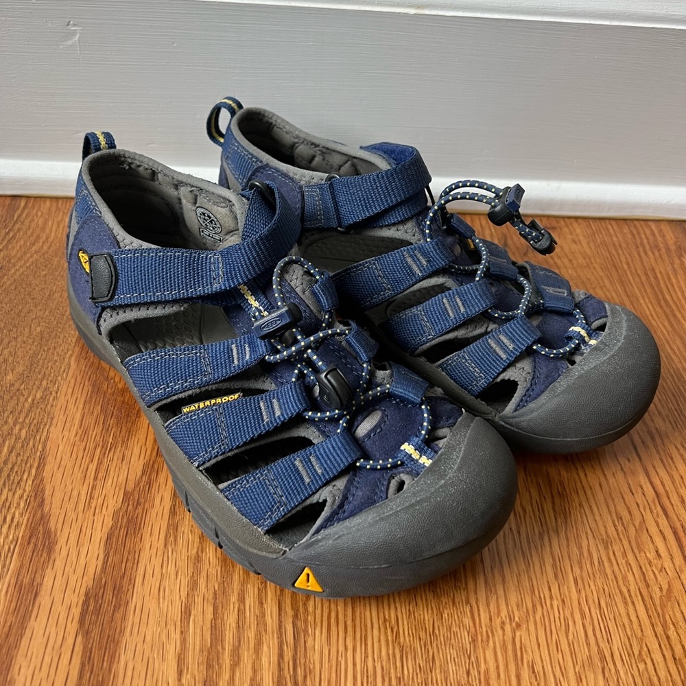 Keen Newport H2 Big Boys Size 4